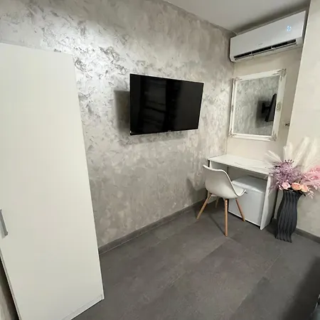 Konukevi Boxroom2 Köstendil